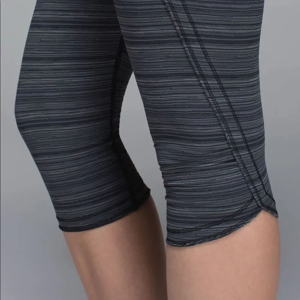 Lululemon Running Top Speed Crop Stripe Black‎
